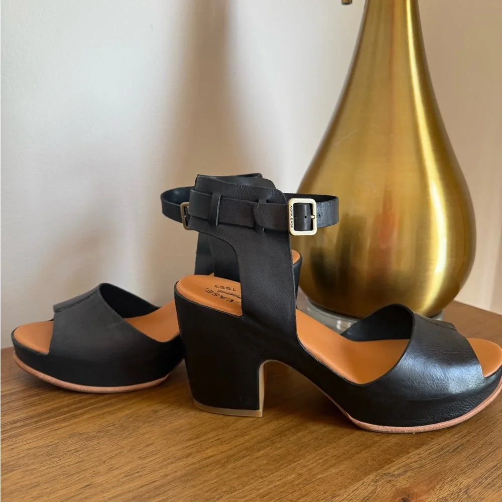 New Kork-Ease Stasia Black Leather p
Platform Sandal - Picture 2 of 9